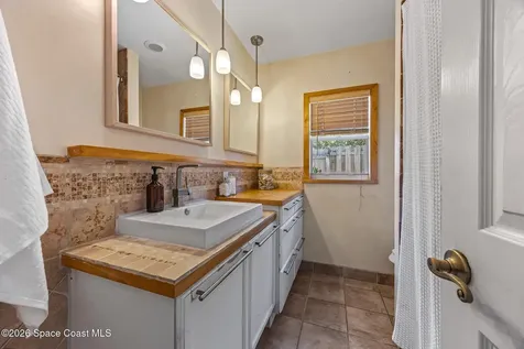 1194 Bay Drive E Indian Harbour Beach FL 32937
