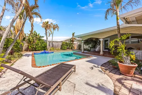 1194 Bay Drive E Indian Harbour Beach FL 32937