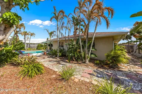 1194 Bay Drive E Indian Harbour Beach FL 32937