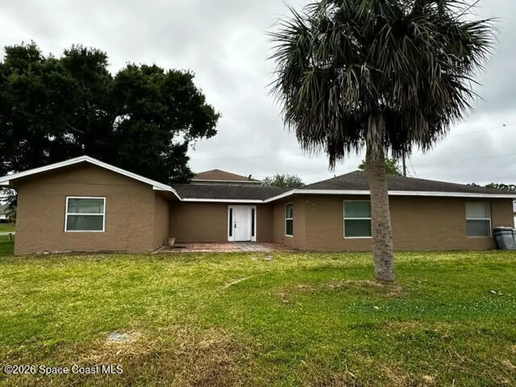184 Benchor Road NW Palm Bay FL 32907