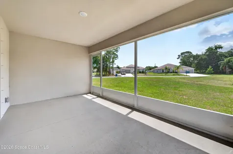 694 Airoso Road SE Palm Bay FL 32909