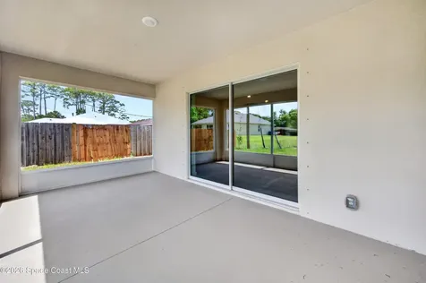694 Airoso Road SE Palm Bay FL 32909