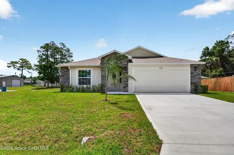 694 Airoso Road SE Palm Bay FL 32909