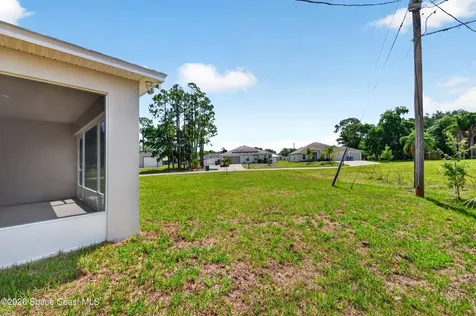 694 Airoso Road SE Palm Bay FL 32909