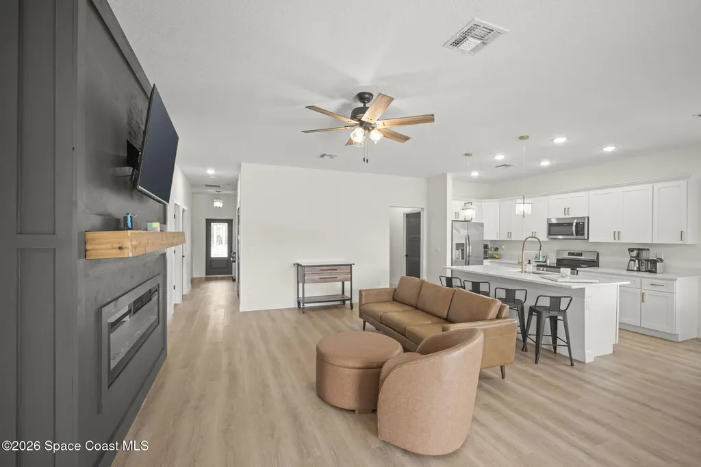 8336 100th Avenue Vero Beach FL 32967