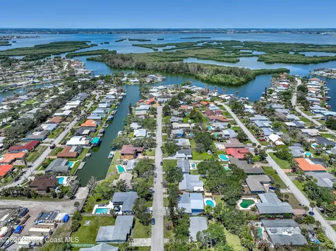 112 Esther Drive Cocoa Beach FL 32931