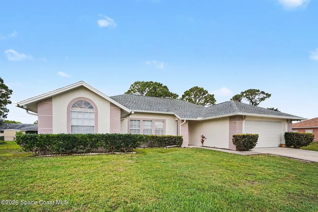 1206 Glencove Avenue NW Palm Bay FL 32907