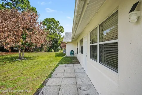 1206 Glencove Avenue NW Palm Bay FL 32907