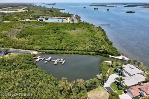 9735 N Marina Drive Sebastian FL 32958