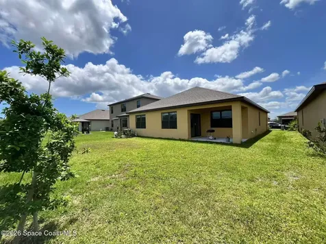 2183 Farmhouse Road SE Palm Bay FL 32909