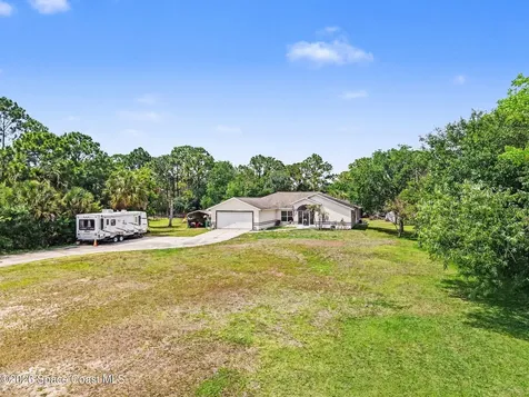 5220 Avocado Avenue Cocoa FL 32926