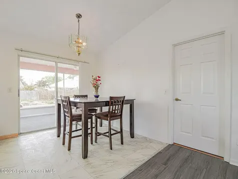 483 Melrose Lane Sebastian FL 32958