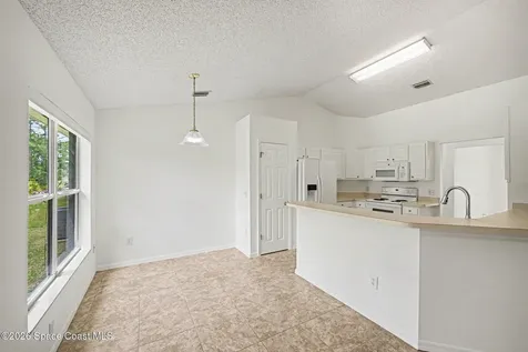 280 Delake Road NW Palm Bay FL 32907