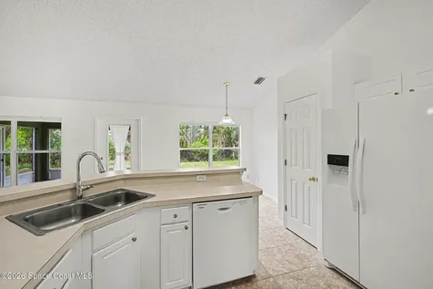 280 Delake Road NW Palm Bay FL 32907