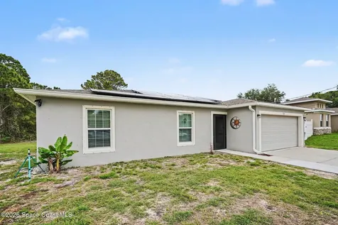 3211 Halden Avenue SE Palm Bay FL 32909