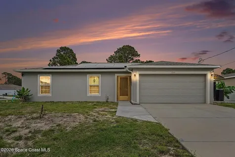 3211 Halden Avenue SE Palm Bay FL 32909