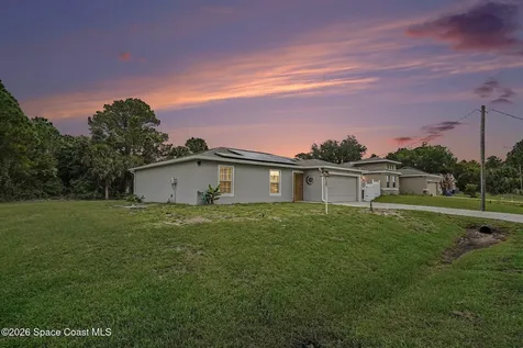 3211 Halden Avenue SE Palm Bay FL 32909