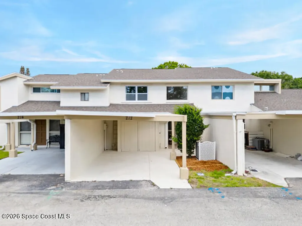 212 Augusta Way Melbourne FL 32940