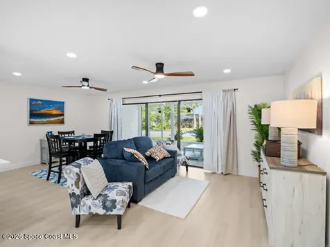 212 Augusta Way Melbourne FL 32940