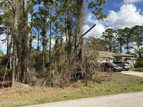 179 Bali Street SE Palm Bay FL 32909