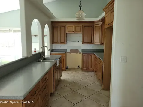 1111 Mina Avenue NE Palm Bay FL 32907
