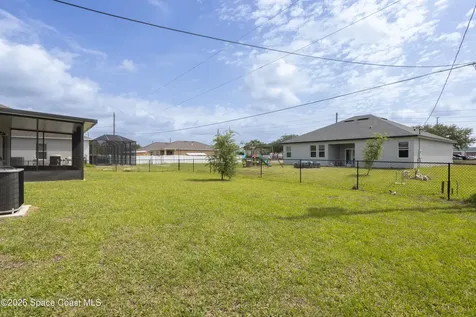 1975 Gould Avenue SW Palm Bay FL 32908