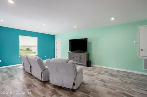 1975 Gould Avenue SW Palm Bay FL 32908
