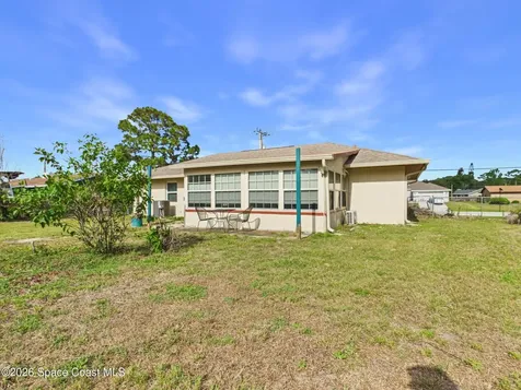 520 Jupiter Boulevard NW Palm Bay FL 32907