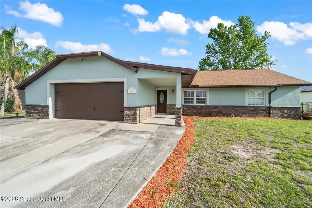 697 Hamm Street NW Palm Bay FL 32907