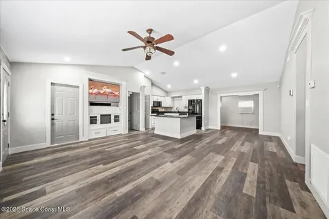 697 Hamm Street NW Palm Bay FL 32907