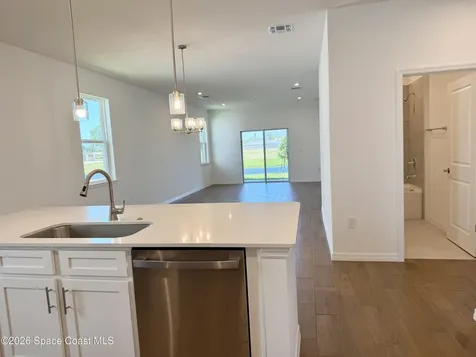 917 Castleford Avenue NE Palm Bay FL 32905