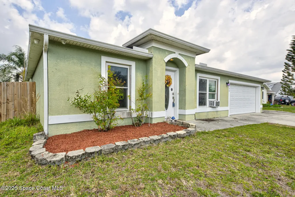 1090 Castile Road SE Palm Bay FL 32909