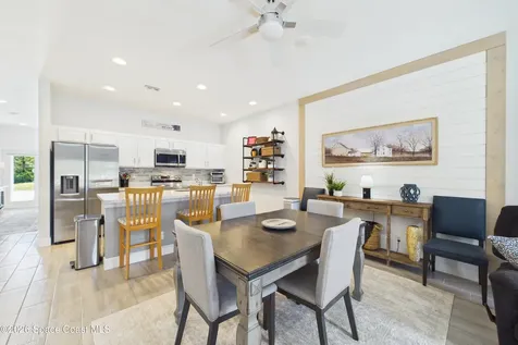 2425 86th Drive Vero Beach FL 32966