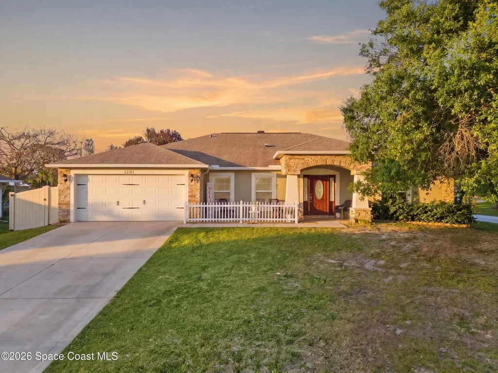 1201 Roslyn Avenue NW Palm Bay FL 32907