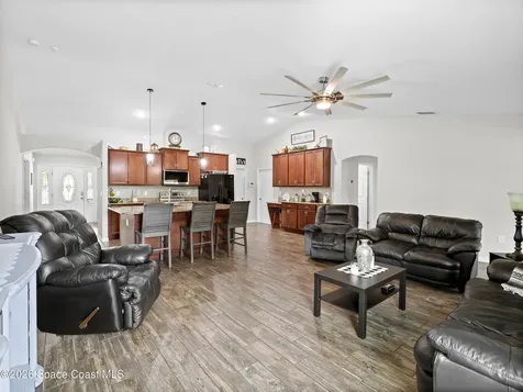1201 Roslyn Avenue NW Palm Bay FL 32907