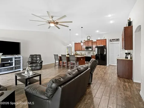 1201 Roslyn Avenue NW Palm Bay FL 32907