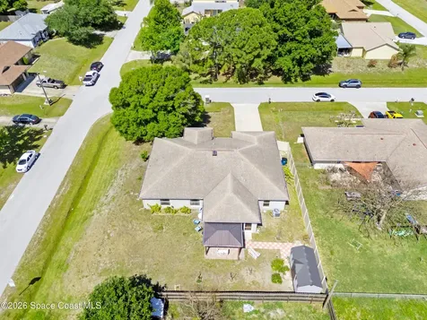 1201 Roslyn Avenue NW Palm Bay FL 32907