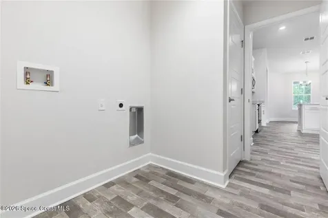 527 Winer Avenue SW Palm Bay FL 32908