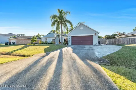 1260 Monument Avenue SE Palm Bay FL 32909