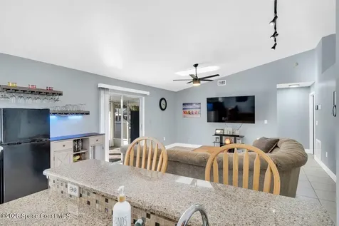 1260 Monument Avenue SE Palm Bay FL 32909