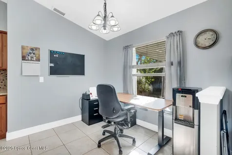1260 Monument Avenue SE Palm Bay FL 32909