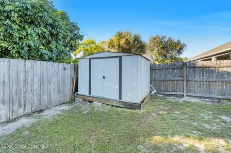 1260 Monument Avenue SE Palm Bay FL 32909