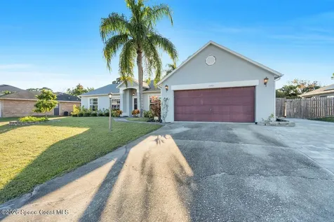 1260 Monument Avenue SE Palm Bay FL 32909