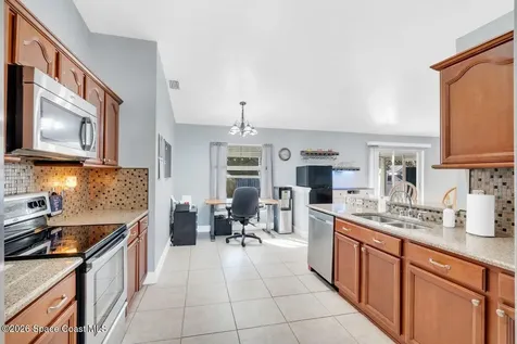 1260 Monument Avenue SE Palm Bay FL 32909