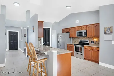 1260 Monument Avenue SE Palm Bay FL 32909