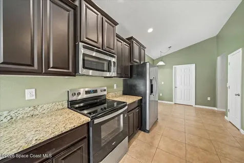 2198 Snapdragon Drive NW Palm Bay FL 32907