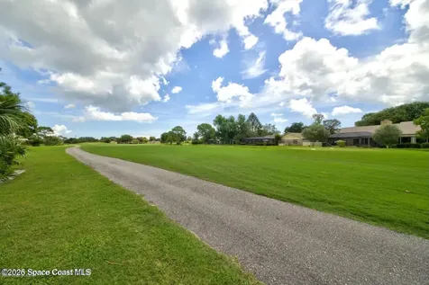 227 Augusta Way Melbourne FL 32940