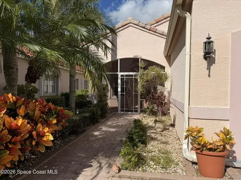 633 NW Whitfield Way Port St. Lucie FL 34986
