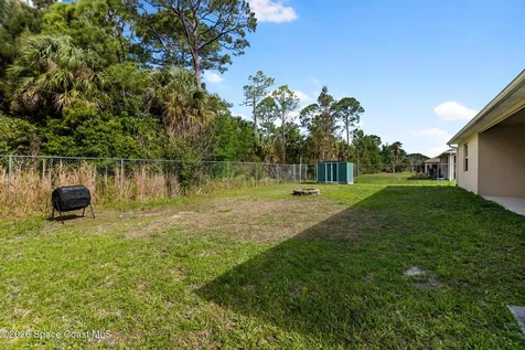 486 Avocado Road NW Palm Bay FL 32907