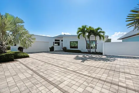 93 W Bay Drive Cocoa Beach FL 32931